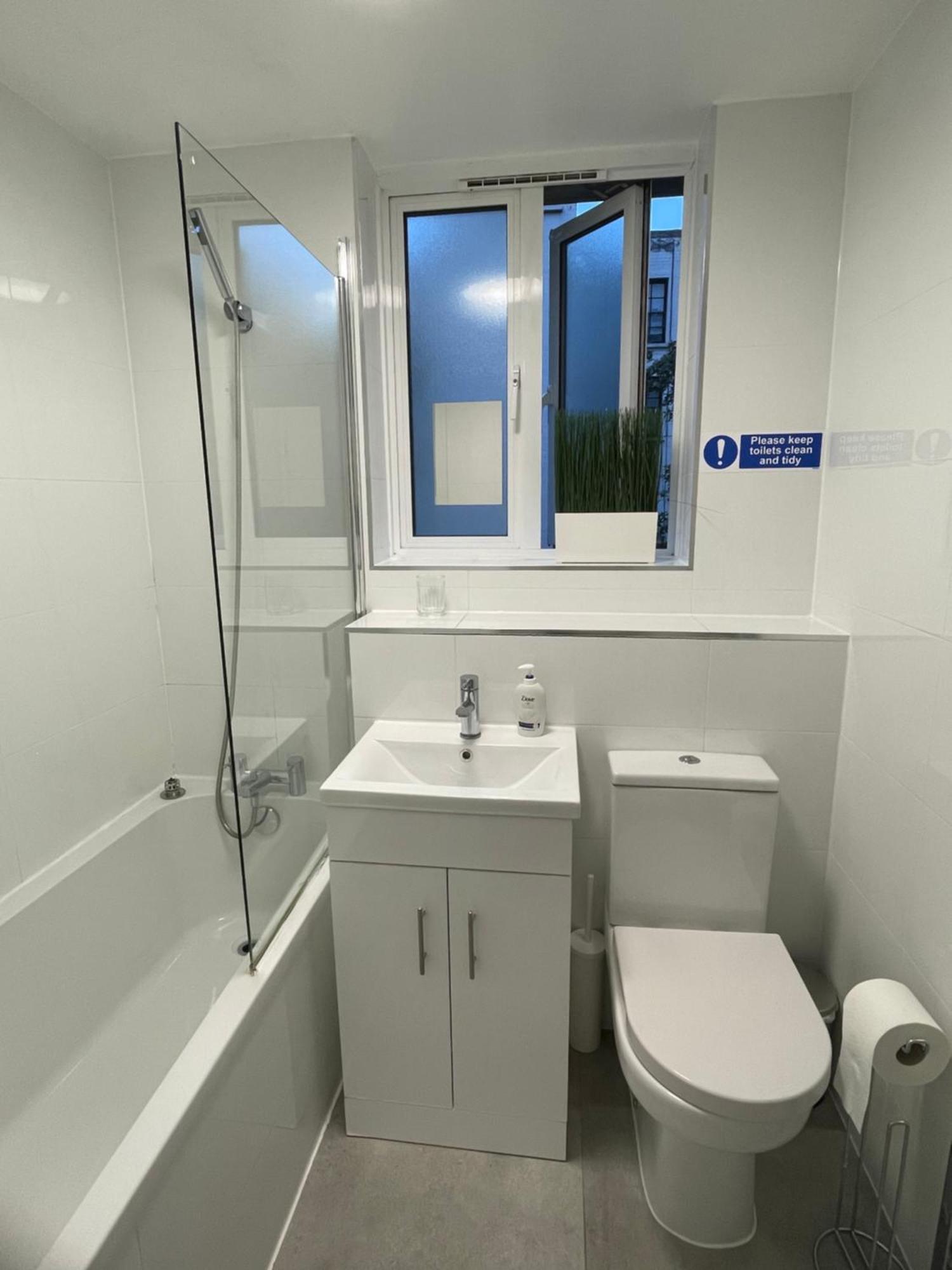 Lovely Triple And Quadruple Rooms In Euston & Square In Central London Exterior photo