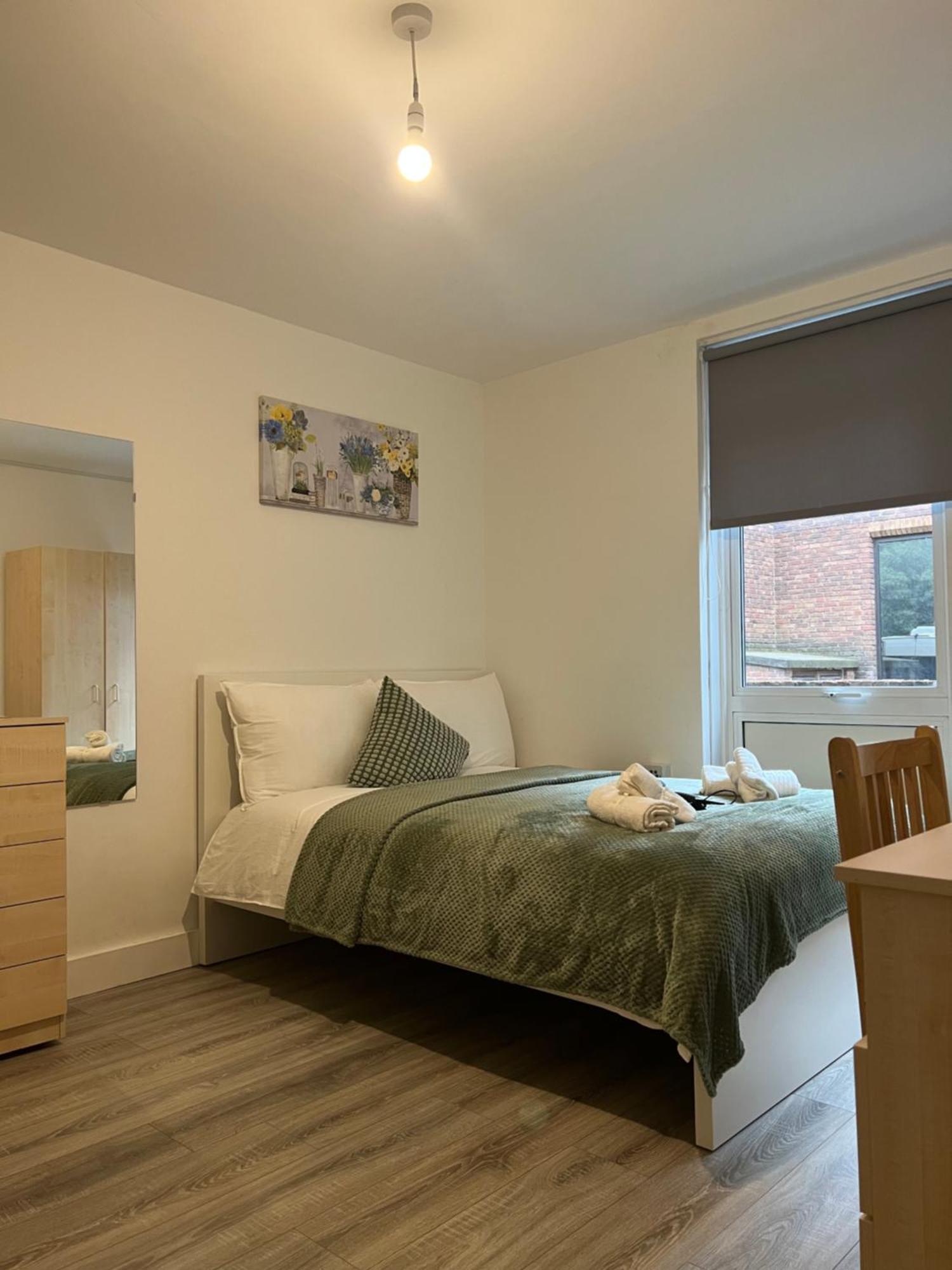 Lovely Triple And Quadruple Rooms In Euston & Square In Central London Exterior photo