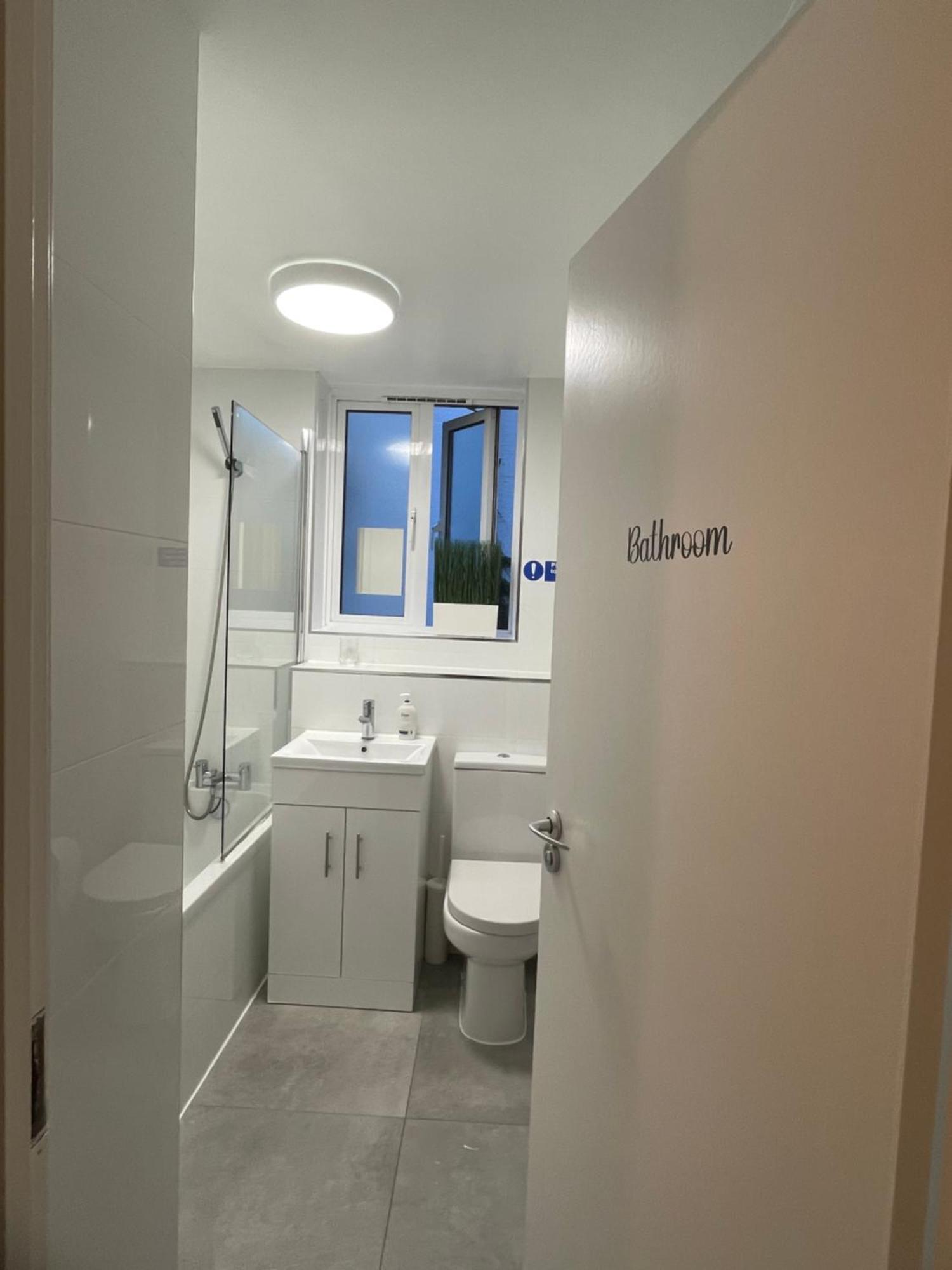 Lovely Triple And Quadruple Rooms In Euston & Square In Central London Exterior photo